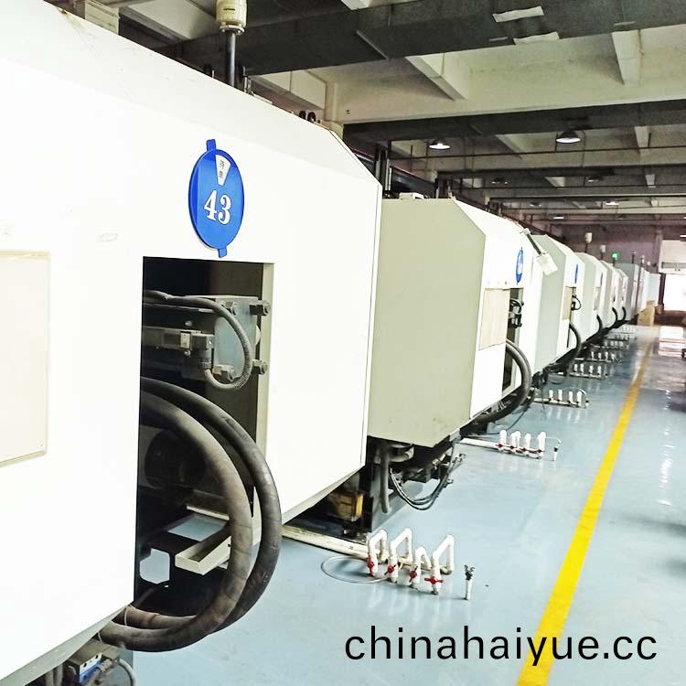 東(dong)莞(guan)塑膠糢(mo)具廠